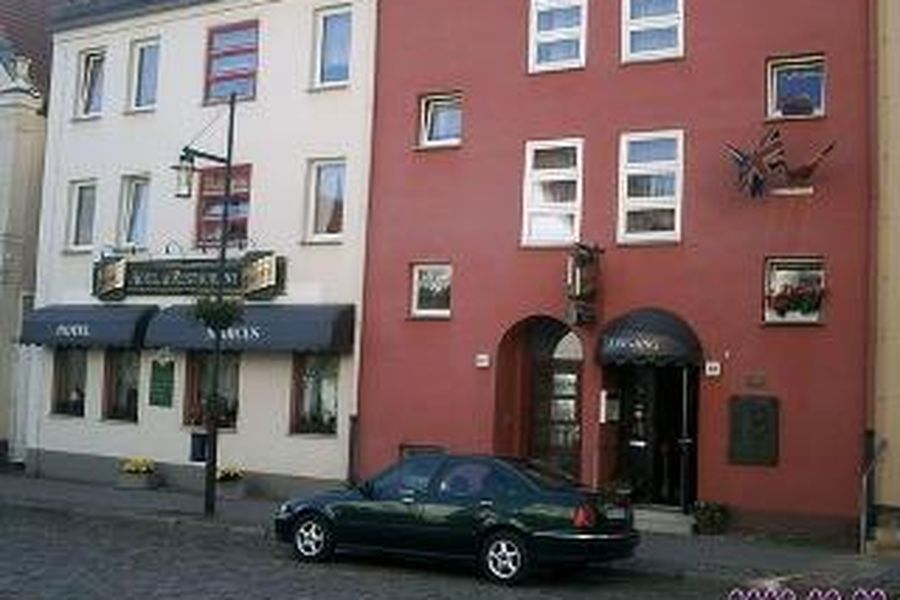 photo-0