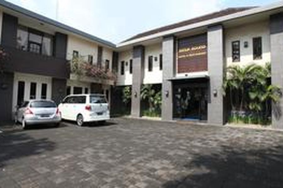 photo-0