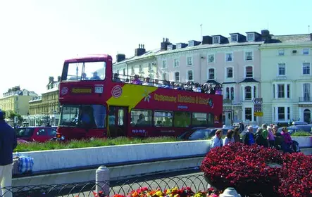 City Sightseeing hop-on hop-off tour em Llandudno