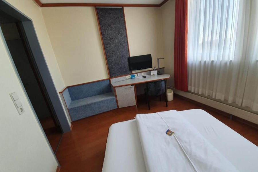 photo-1