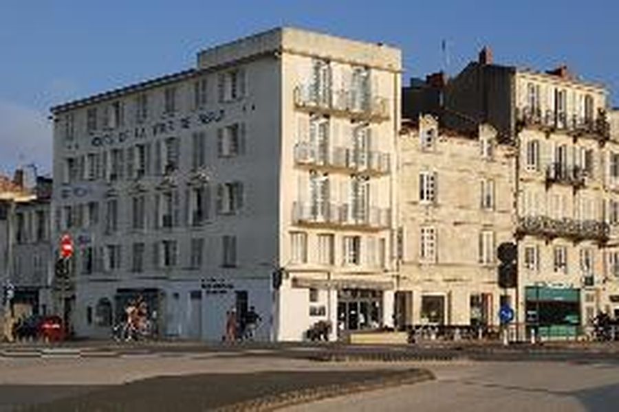 photo-0