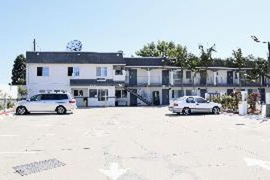photo-1