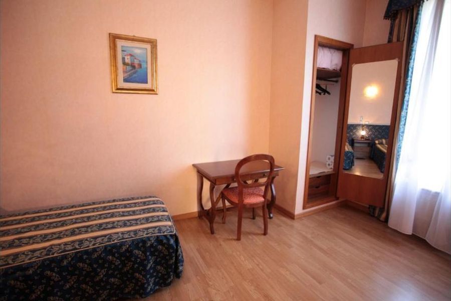 photo-1
