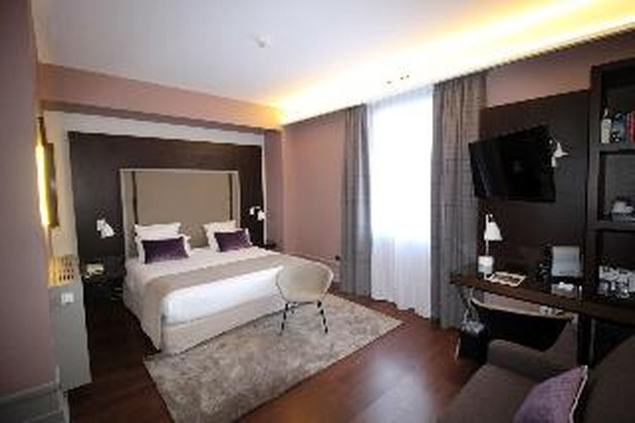 photo-0