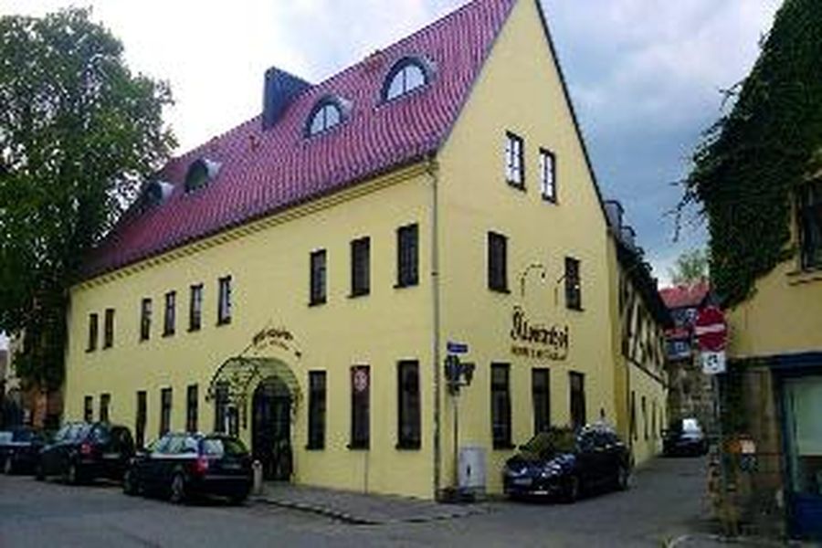 photo-1