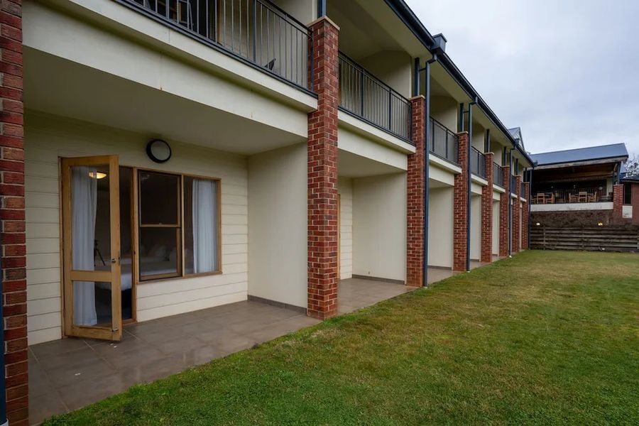 photo-1